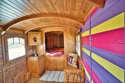 Logement insolite: le  bungalow standard — Hôtel Le Clamador
