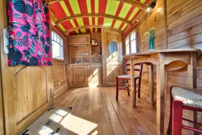 Logement insolite: le  bungalow standard — Hôtel Le Clamador